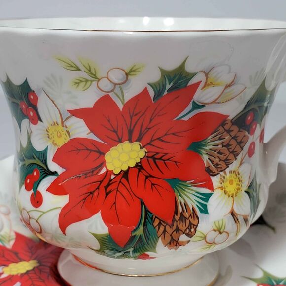 Royal Albert Teacup and Saucer Yuletide Red Poinsettia Christmas Vintage - Picture 3 of 9